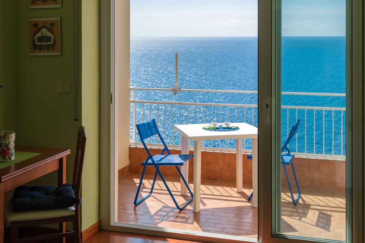 163 - Sunshine Suite 4 Fronte Vista Mare, 100M Spiaggia Sanremo Exterior photo